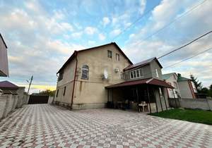 Дом 416м², 3-этажный, на длительный срок,