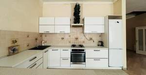 Дом 321м², 3-этажный, участок 4 сот.