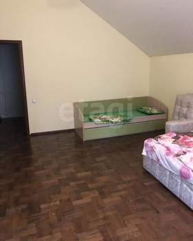 Дом 135м², 2-этажный, участок 10 сот.