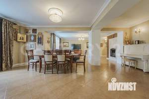 Коттедж 490м², 4-этажный, участок 13 сот.