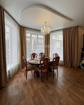 Дом 175м², 1-этажный, участок 10 сот.