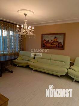 Дом 206м², 2-этажный, участок 8 сот.