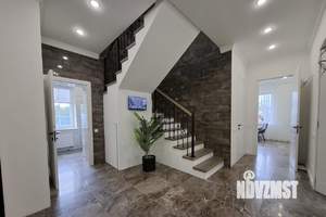 Дом 218м², 2-этажный, участок 19 сот.