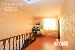 Дом 220м², 3-этажный, участок 3 сот.