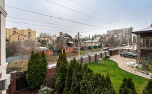 Дом 450м², 4-этажный, участок 4 сот.