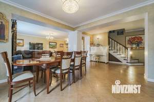 Коттедж 490м², 4-этажный, участок 13 сот.