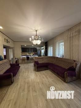 Дом 256м², 3-этажный, участок 14 сот.