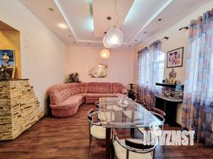 Таунхаус 180м², 2-этажный, на длительный срок, 