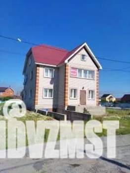 Коттедж 250м&sup2;, 2-этажный, на длительный срок, 