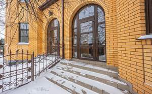 Дом 230м², 3-этажный, на длительный срок, 