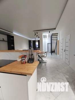 Дом 211м&sup2;, 2-этажный, посуточно, 