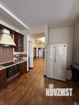 Дом 175м&sup2;, 1-этажный, участок 10 сот.  