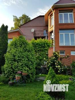 Дом 270м&sup2;, 2-этажный, участок 5 сот.  