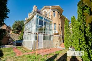 Коттедж 187м&sup2;, 3-этажный, участок 4 сот.  