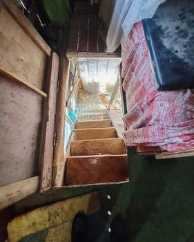 Дом 20м&sup2;, 2-этажный, участок 5 сот.  