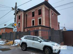 Дом 320м², 3-этажный, участок 5 сот.  