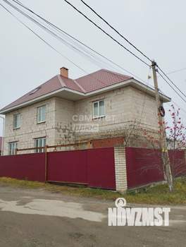 Дом 235м&sup2;, 2-этажный, участок 6 сот.  