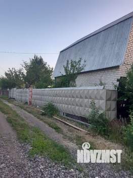Дом 57м², 2-этажный, участок 6 сот.  