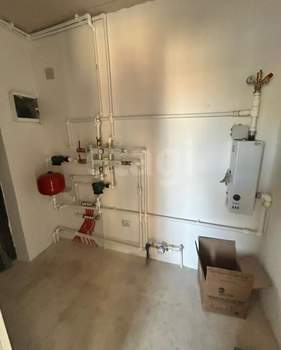 Дом 65м&sup2;, 2-этажный, участок 5 сот.  