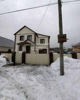 Дом 182м&sup2;, 2-этажный, участок 7 сот.  