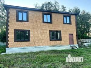 Дом 220м&sup2;, 2-этажный, участок 10 сот.  