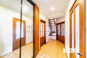 Коттедж 175м², 2-этажный, участок 12 сот.  