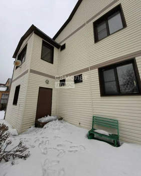 Дом 182м&sup2;, 2-этажный, участок 7 сот.  