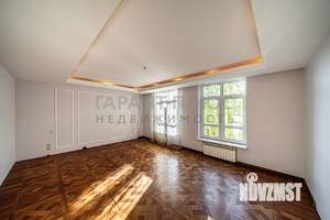 Таунхаус 201м², 3-этажный, участок 1 сот.  