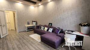 Дом 846м&sup2;, 2-этажный, участок 10 сот.  