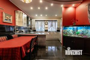 Дом 450м&sup2;, 4-этажный, участок 4 сот.  