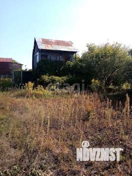 Дом 20м&sup2;, 2-этажный, участок 6 сот.  