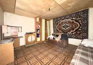 Дом 15м², 2-этажный, участок 6 сот.  