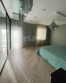 Дом 350м², 3-этажный, участок 8 сот.  