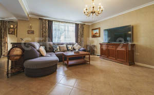 Дом 490м&sup2;, 4-этажный, участок 13 сот.  