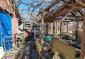 Дом 20м&sup2;, 2-этажный, участок 5 сот.  