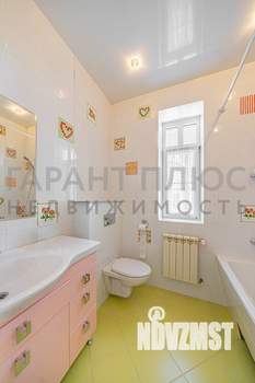 Дом 374м², 3-этажный, участок 8 сот.  