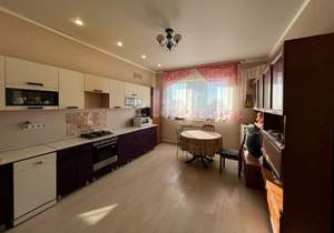 Дом 306м², 2-этажный, участок 15 сот.  