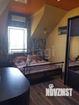 Дом 500м&sup2;, 3-этажный, участок 10 сот.  