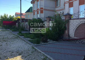 Дом 548м², 3-этажный, участок 15 сот.  