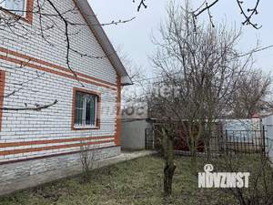 Дом 218м&sup2;, 2-этажный, участок 6 сот.  