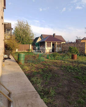 Дом 261м&sup2;, 3-этажный, участок 7 сот.  