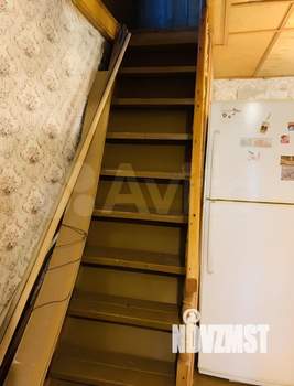 Дом 30м&sup2;, 2-этажный, участок 6 сот.  