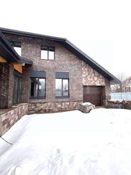 Дом 233м&sup2;, 2-этажный, участок 30 сот.  