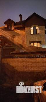 Дом 250м&sup2;, 3-этажный, участок 5 сот.  