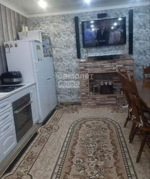 Дом 156м&sup2;, 3-этажный, участок 3 сот.  