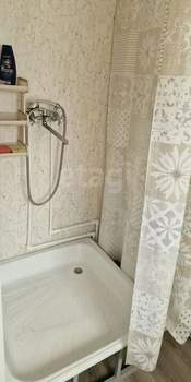 Дом 40м&sup2;, 2-этажный, участок 4 сот.  