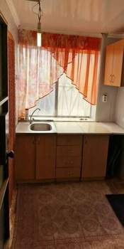 Дом 40м&sup2;, 2-этажный, участок 4 сот.  