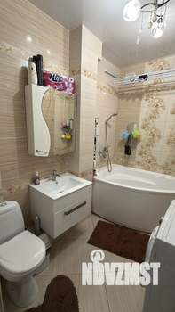 Дом 180м&sup2;, 2-этажный, участок 10 сот.  