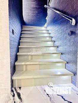 Дом 195м&sup2;, 2-этажный, участок 4 сот.  