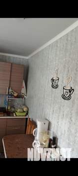 Дом 25м&sup2;, 2-этажный, участок 6 сот.  